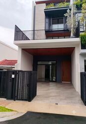 Sembawang Straits Estate (D27), Terrace #625987301